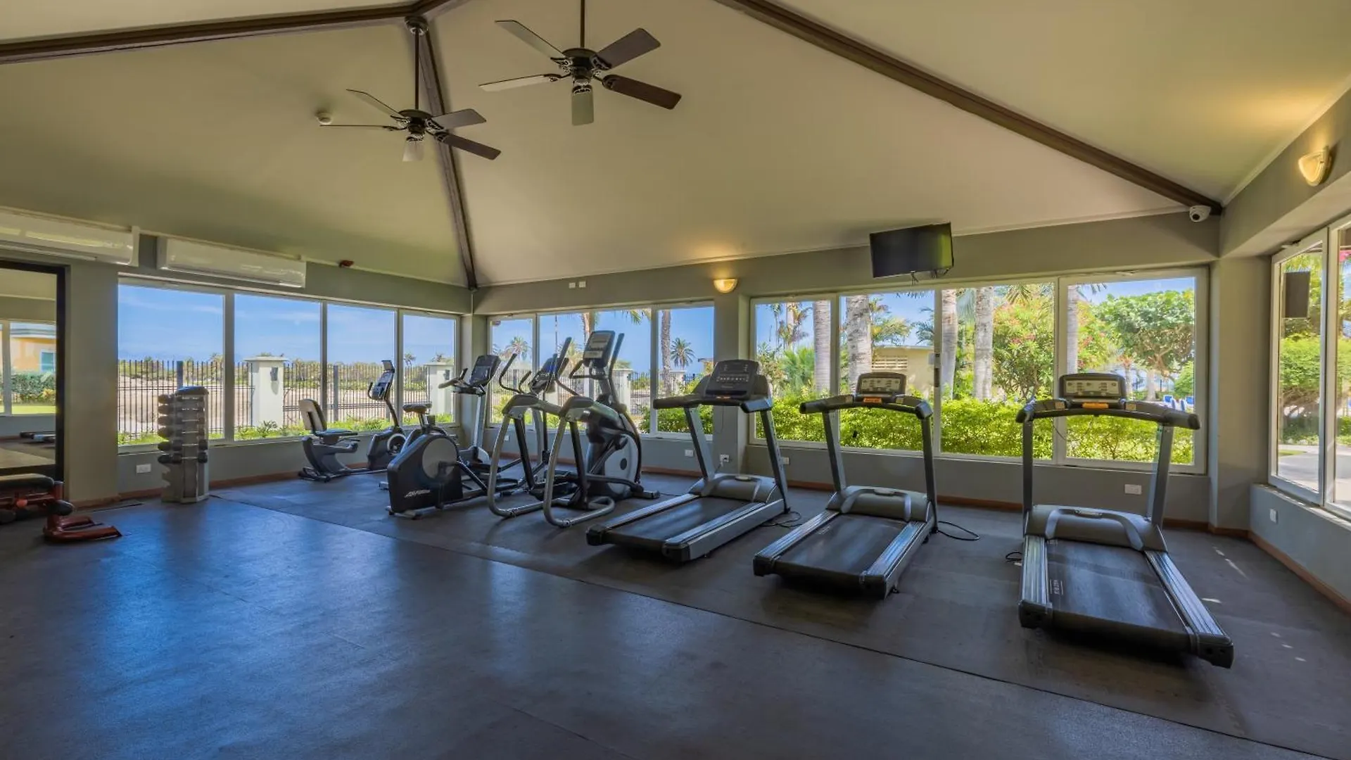 Relaxing And Classic Best Beachfront Condo Palm Beach 0*,  Aruba