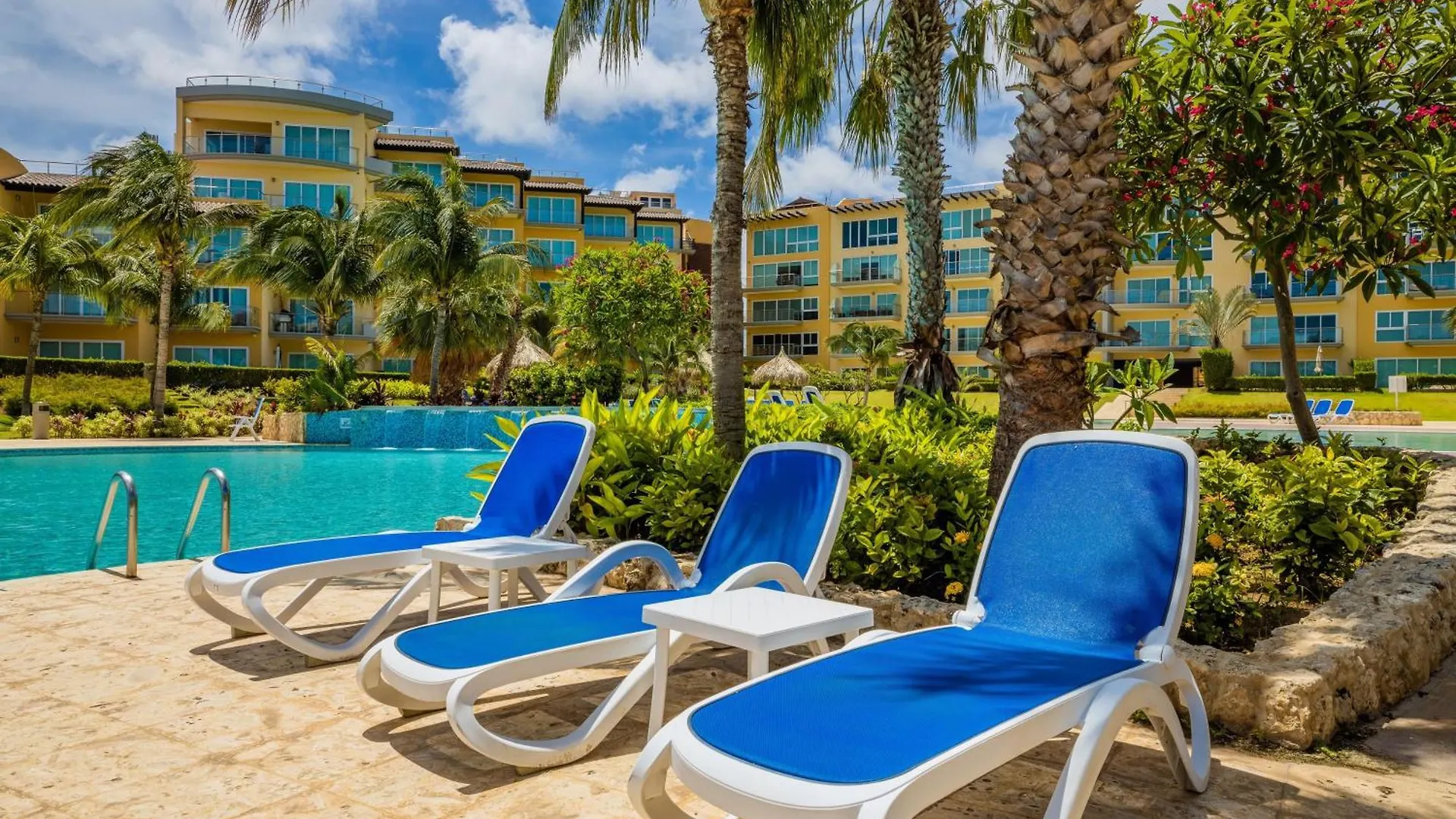 Relaxing And Classic Best Beachfront Condo Palm Beach Daire