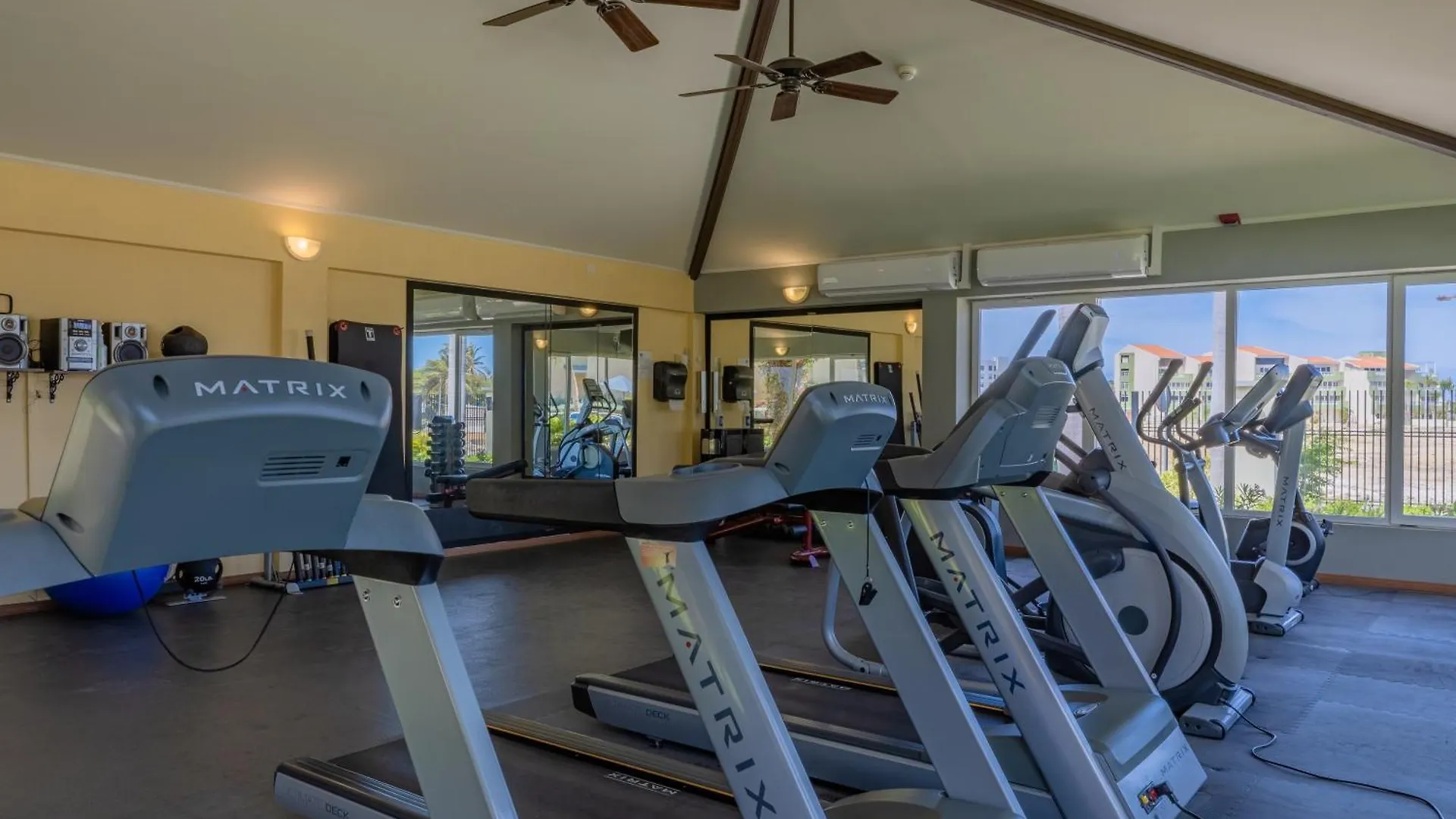 Relaxing And Classic Best Beachfront Condo Palm Beach