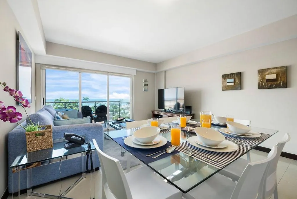 Relaxing And Classic Best Beachfront Condo Palm Beach Appartement
